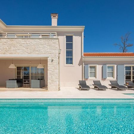 Villa Harmony By Ilc Brtonigla Exteriör bild